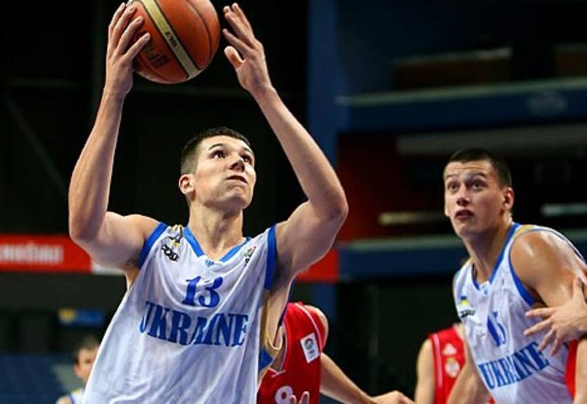 Чемпионат Европы U-18. Украина уступает хозяевам