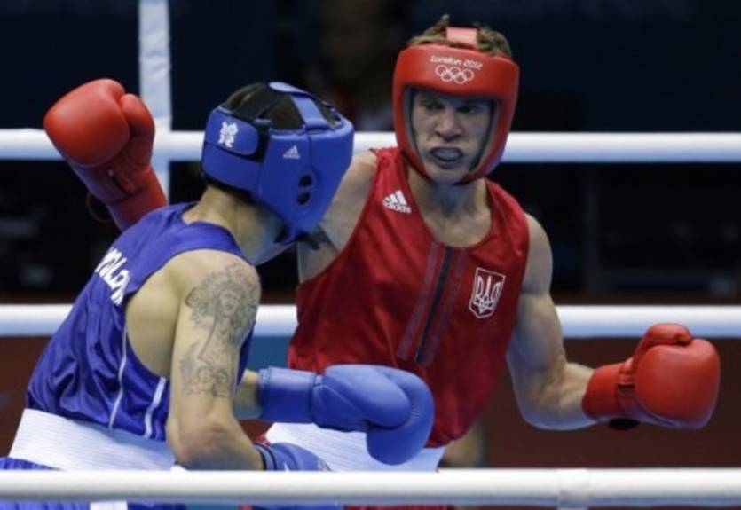 Шелестюк с трудом проходит Вастена