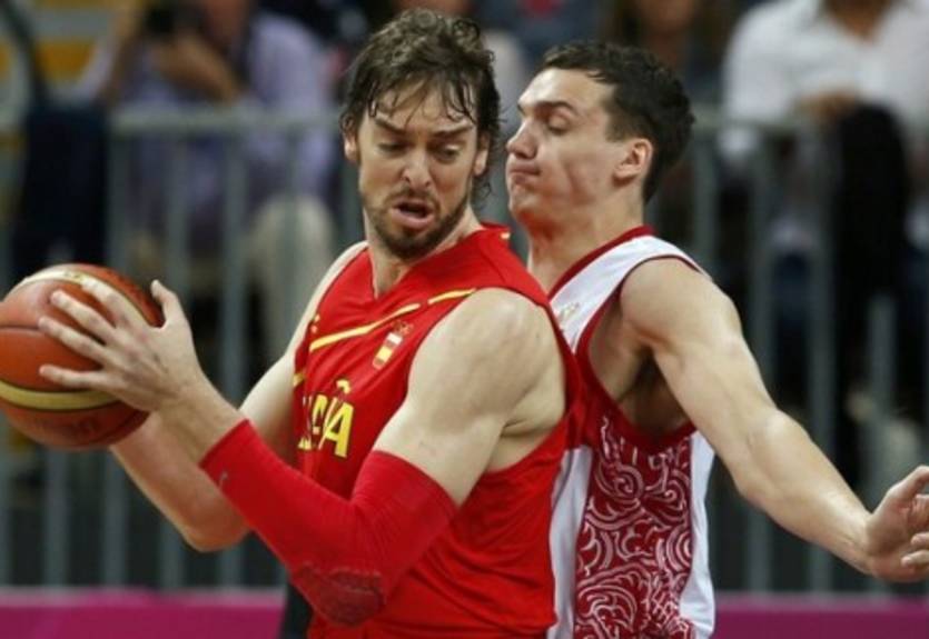 Россия добывает ключевую победу над Испанией