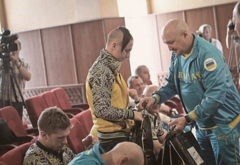 Украинские боксёры выступят на Олимпиаде с казацкими чубами