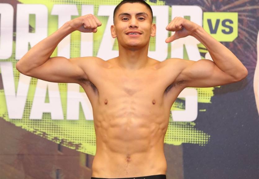 Ортис победил Каваляускаса техническим нокаутом в восьмом раунде