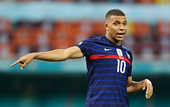 Манчестер Юнайтед включился в гонку за Мбаппе