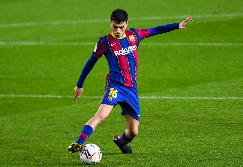 Барселона предложит Педри новый контракт