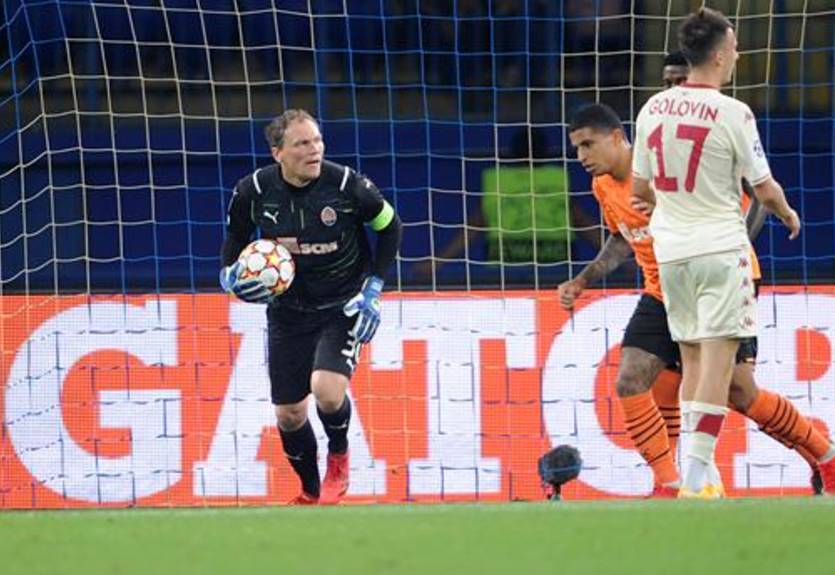 Пятов и Марлос - лучшие игроки Шахтера в матче с Монако по версии Sofascore