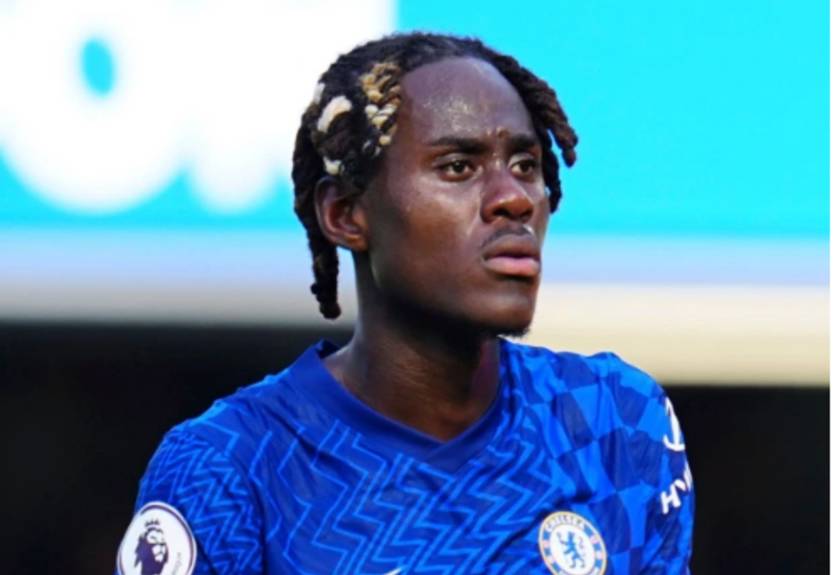 Фанаты Челси заставили Чалобу удалить твит о друге с Вест Хэма