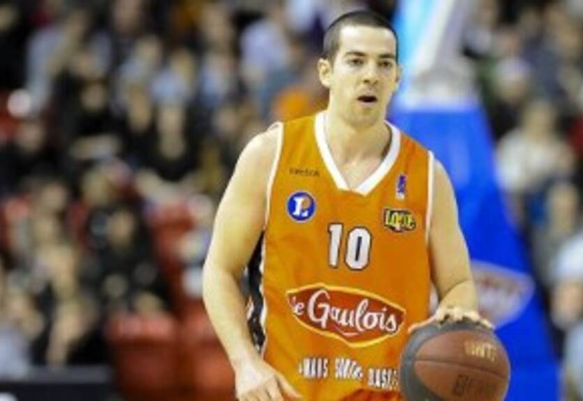 Каха Лабораль подписывает защитника Ле Мана