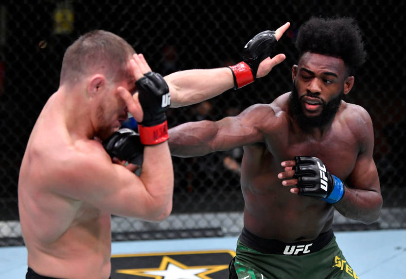 UFC анонсировал реванш Стерлинга против Яна