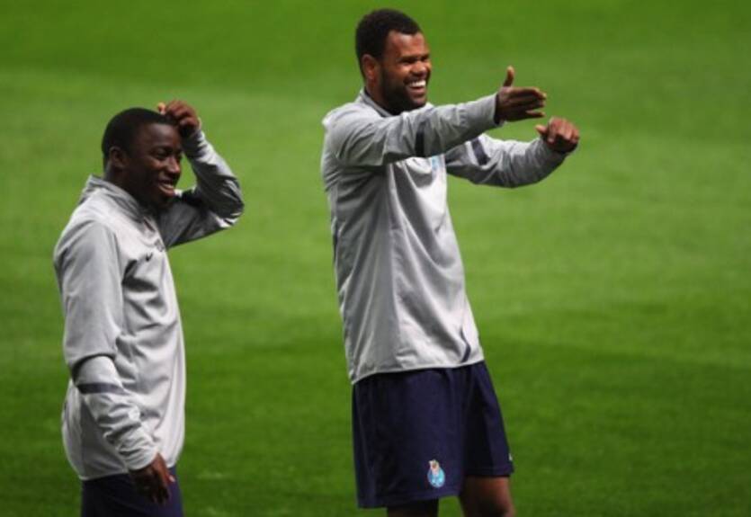 Роланду предпочитает Фенербахче Милану