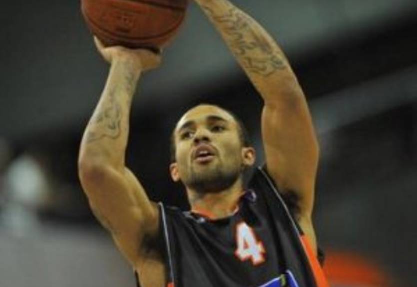 Спартак СПб подписывает американского защитника