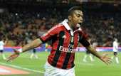 Милан отказывается продавать Робиньо