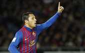 Адриано намерен остаться в Барселоне