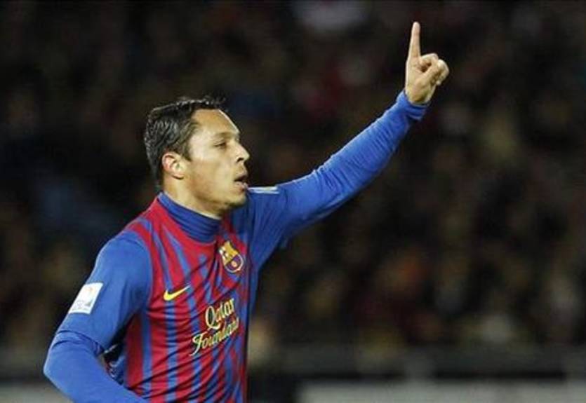Адриано намерен остаться в Барселоне