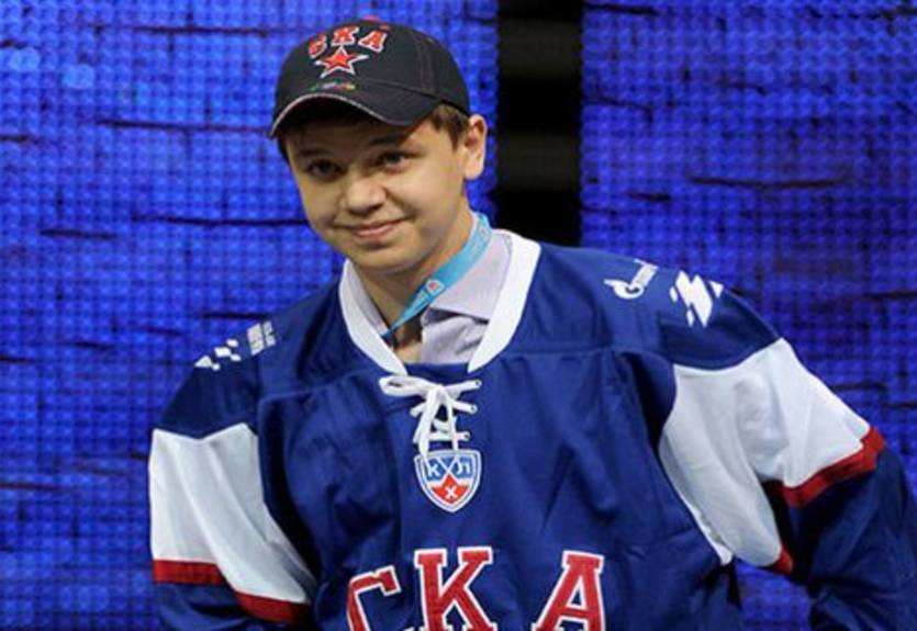 КХЛ. Первый номер драфта юниоров переходит в СКА