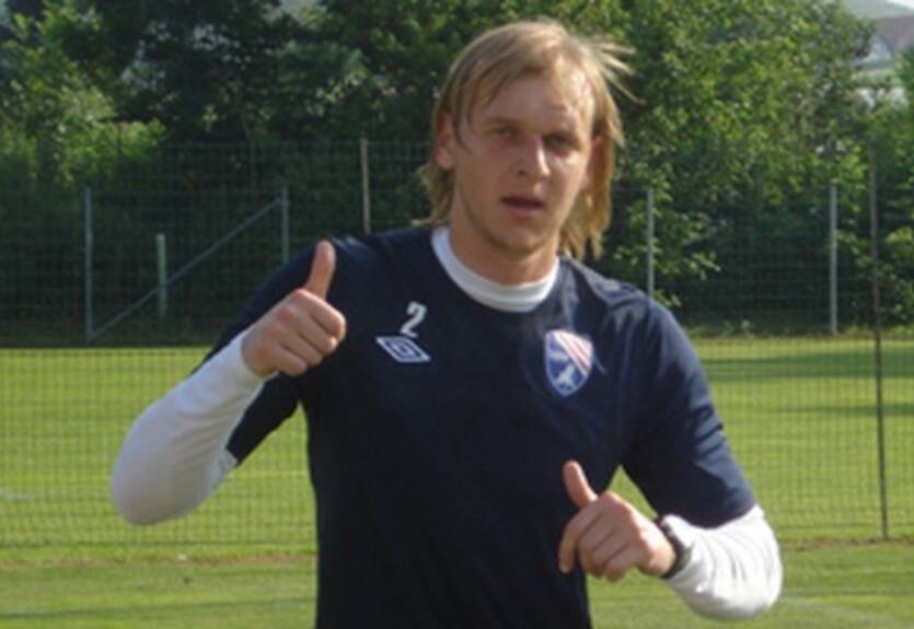 Погорелый подписал трехлетний контракт с Таврией