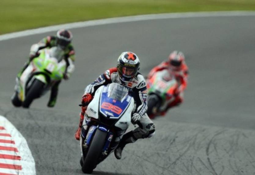 MotoGP. Гран-при Великобритании. Победа Лоренсо, прорыв Кратчлоу