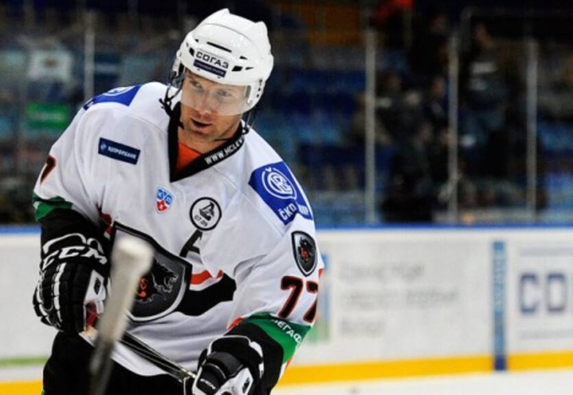 Штрбак продолжит карьеру в Швеции