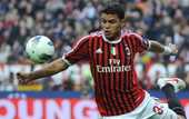 Агент: "Милан и ПСЖ ведут переговоры о Силве"