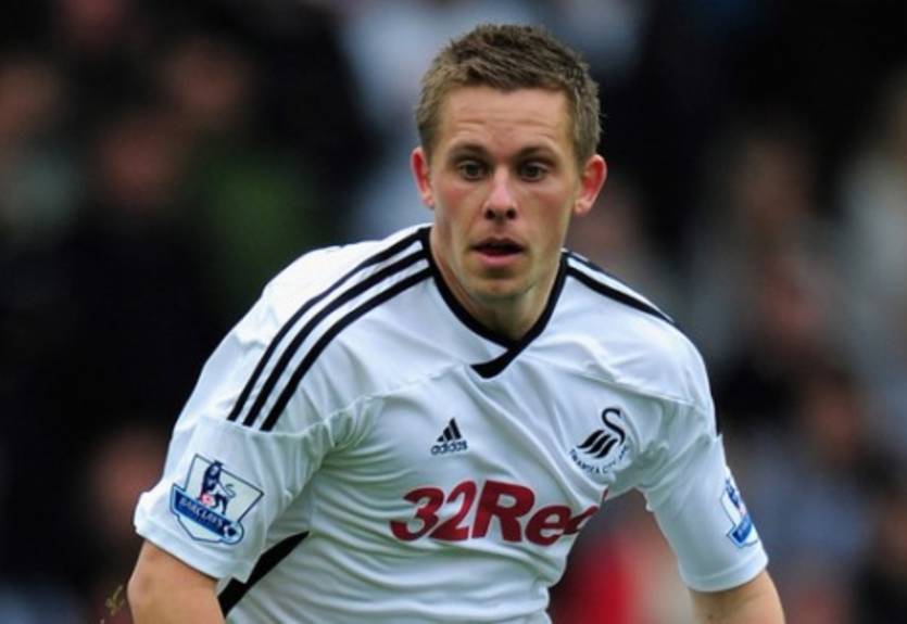 Суонси: решение за Сигурдссоном