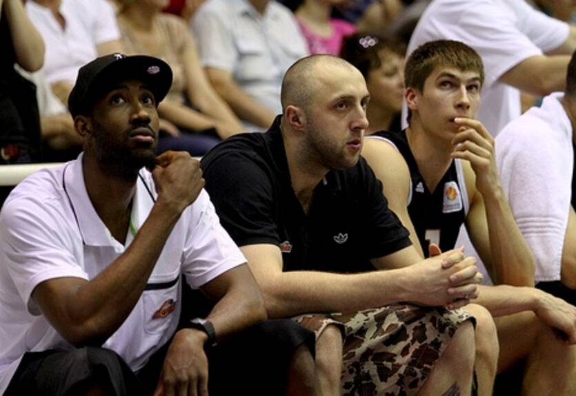 Коваленко перебирается в Химик