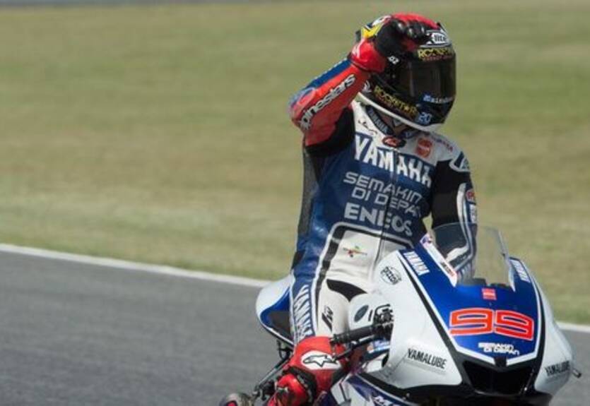 MotoGP. Гран-при Каталонии. Лоренсо на вершине, Стоунер возле подиума