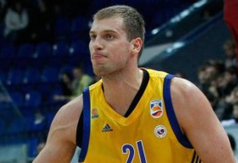 Химки сохранили лидеров