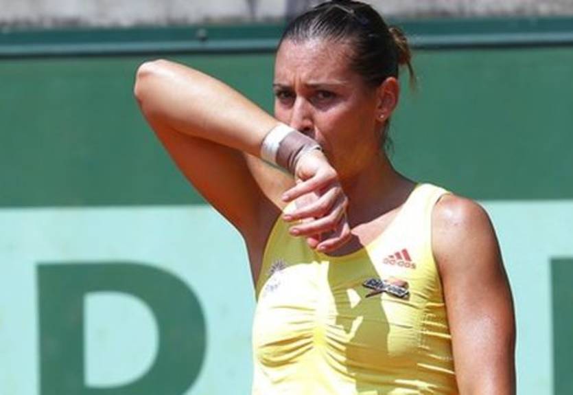 Ролан Гаррос (WTA). Непростая победа Пеннетты, успех Бартоли