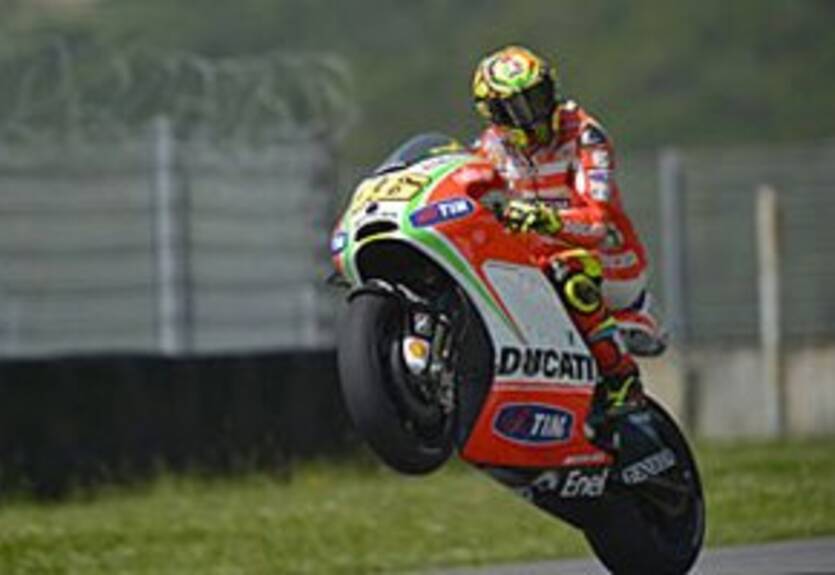 MotoGP. Росси: &quot;Победа во Франции не сделает нас быстрее на сухом треке&quot;