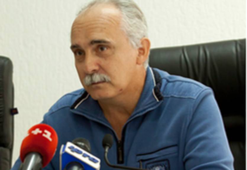 Худзик остается в Луганске