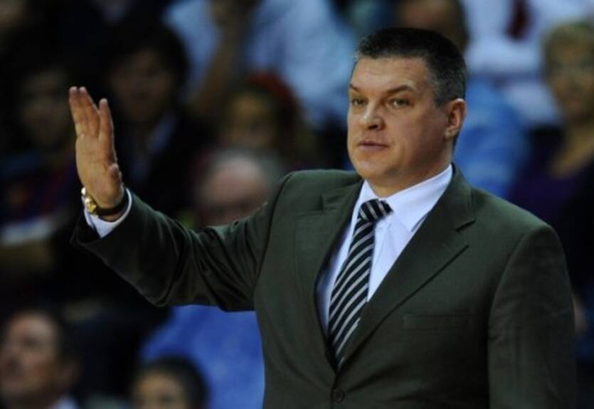 Пашутин покидает УНИКС