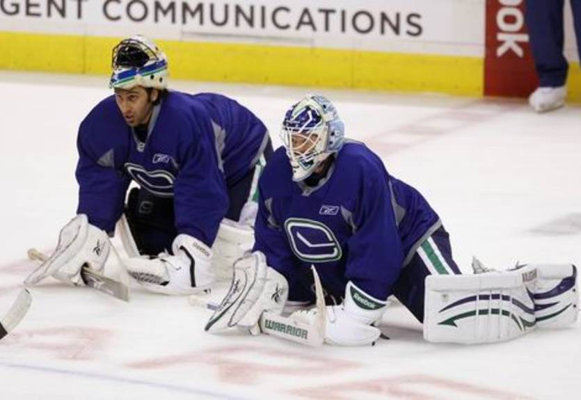 НХЛ. Ванкувер может оставить Люонго и Шнайдера в команде