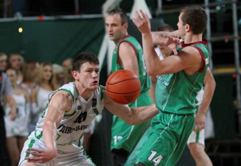 Суперлига. Бронзовая серия. Будивельник сравнивает счет