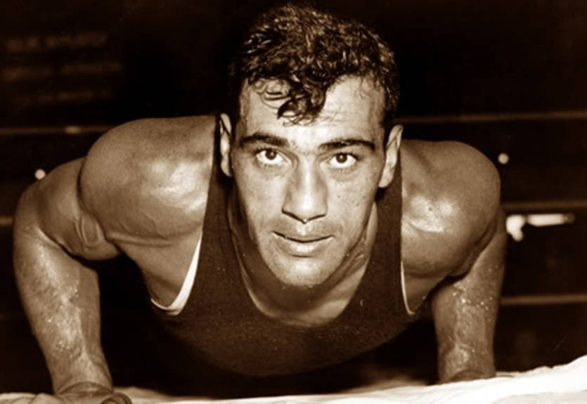 Премьерный продукт промоутеров