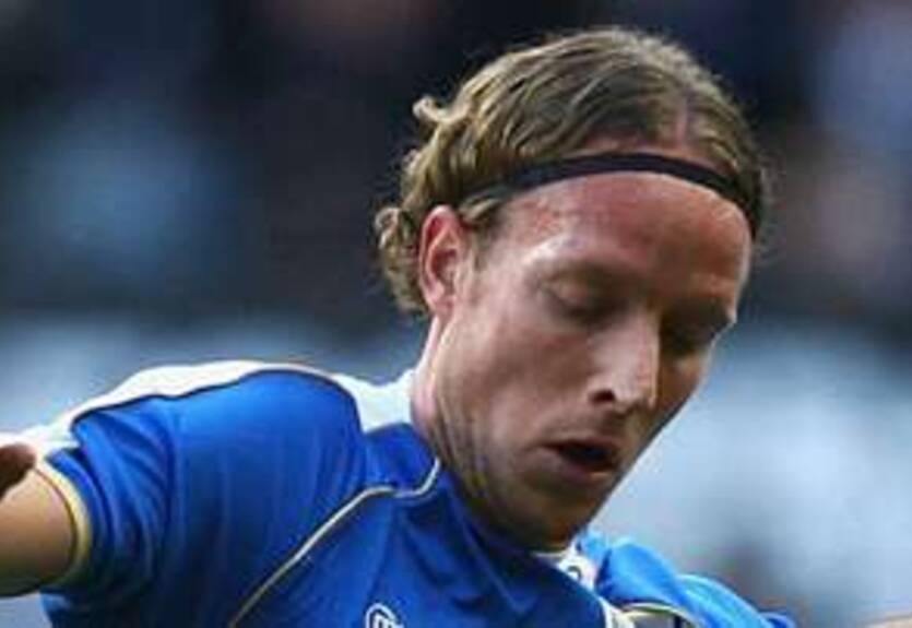 Стам хочет вернуться на родину