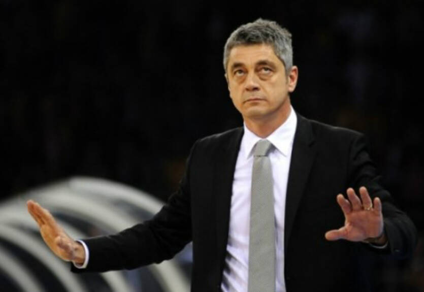 Галатасарай не может договориться с тренером