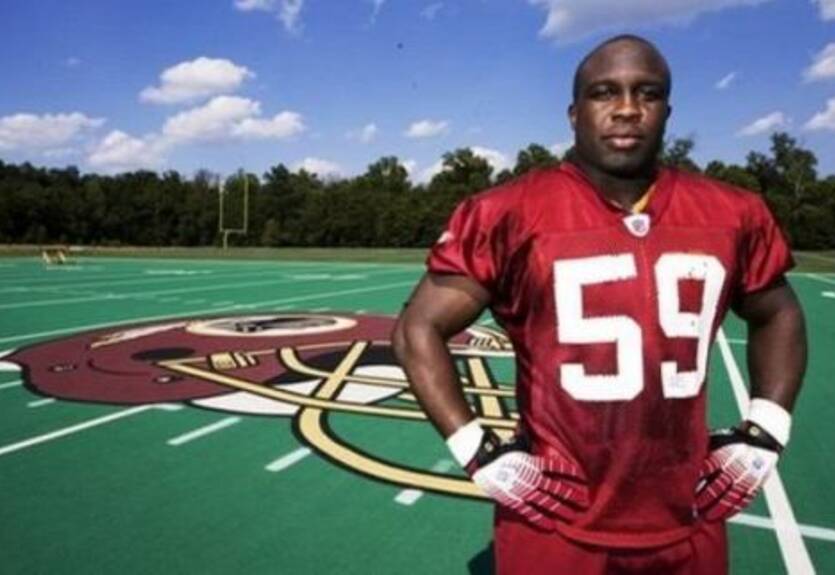 НФЛ. Редскинс продлили ветерана