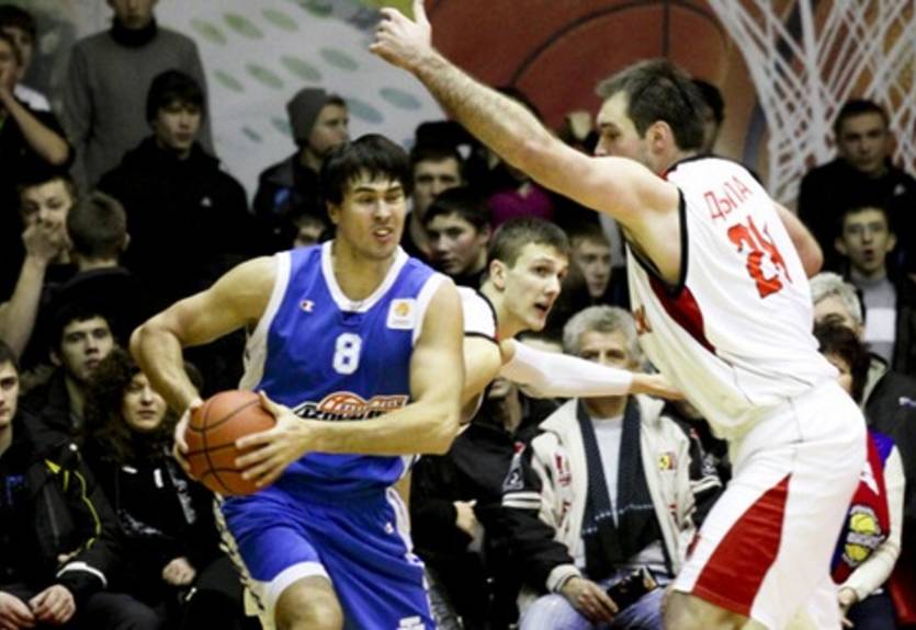 Суперлига. Несложная победа Азовмаша в Кривом Роге