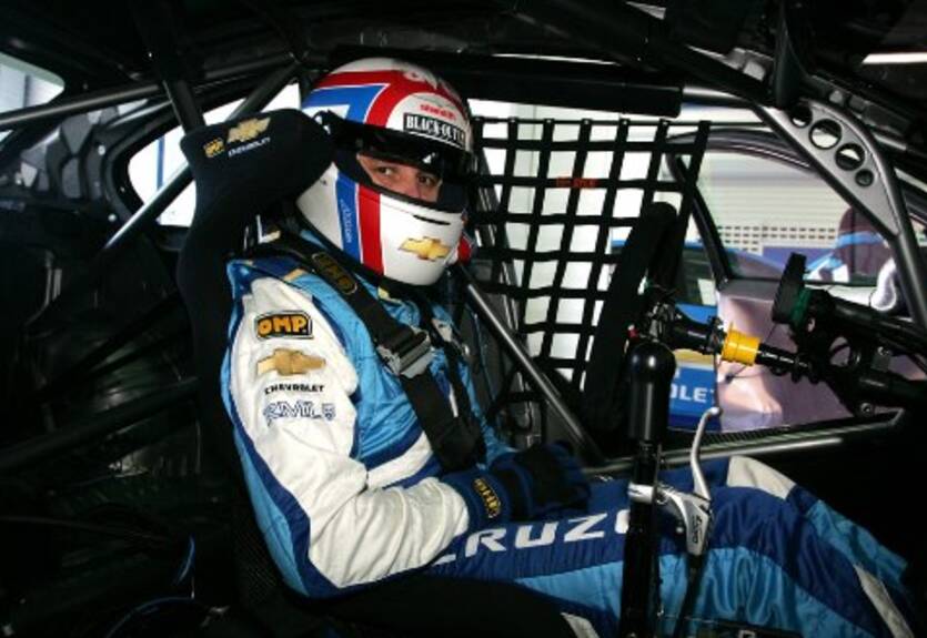 WTCC. Валенсия. Победы Мюллера и Меню