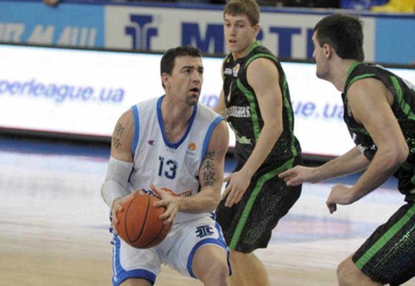 Суперлига. Будивельник больно бит в Мариуполе