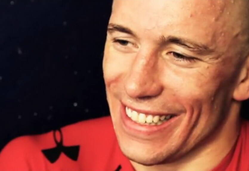 Сент-Пьер уже спаррингует. ВИДЕО