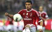 Милан: Тиаго Силва не продается