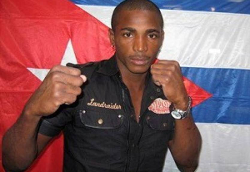 Лара: "Кирклэнд не продержится со мной и двух раундов"