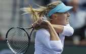 Шарапова: "Азаренко играла солидно"