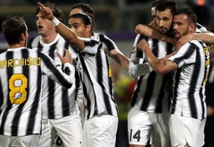 Юве не отпускает Милан далеко + ВИДЕО