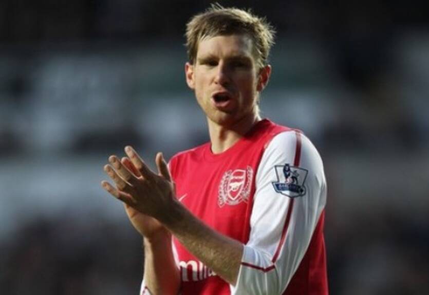 Мертезакер пропустит остаток сезона