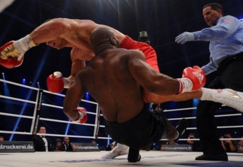 Мормек: "Бой с Кличко остановили слишком рано!"