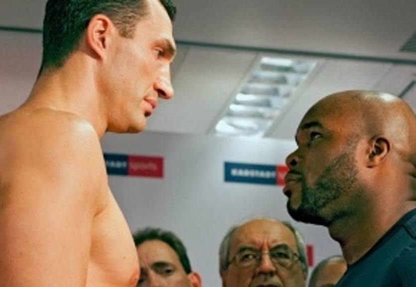 Кличко намного тяжелее Мормека