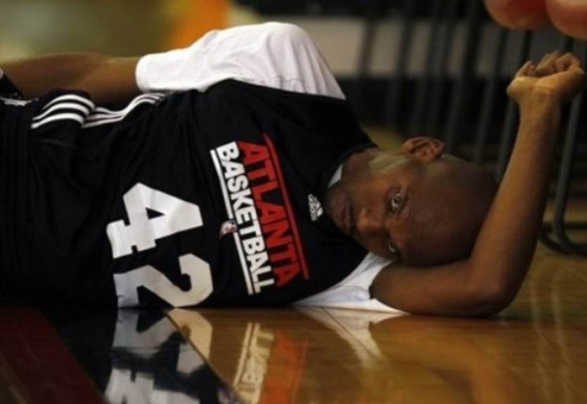 НБА. Стэкхаус заменит Джонсона