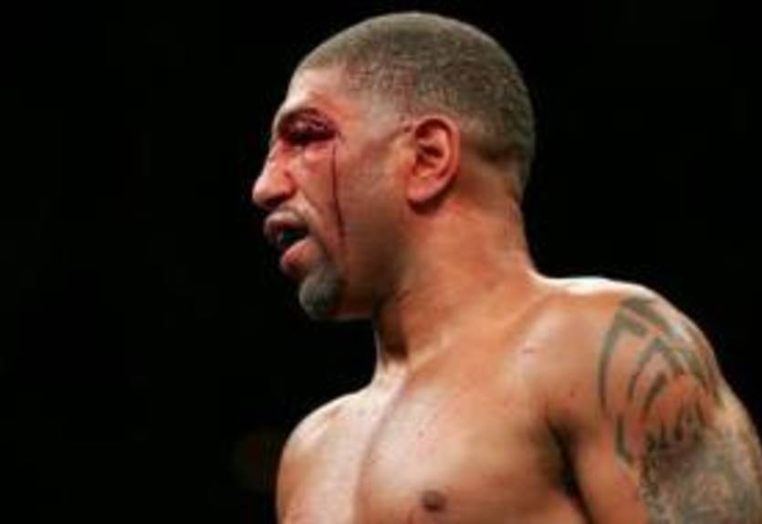 Райт: пятого мая в ринг не выйдет