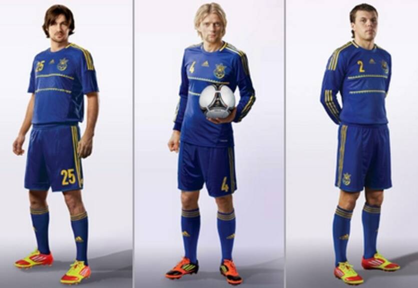 Представлена новая выездная форма сборной Украины