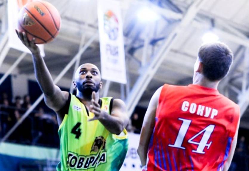 Суперлига. Днепр-Азот побеждает в Ивано-Франковске